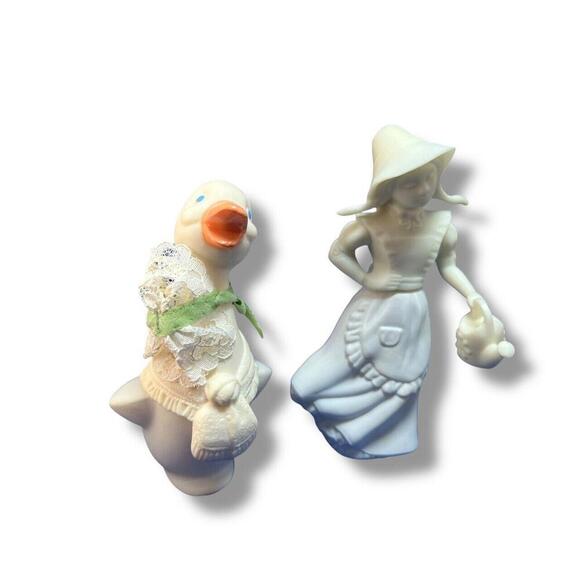 Lot of 4 VINTAGE Avon Little Bo Peep Sweet Honesty Perfume Bottle Decanter Empty - Picture 3 of 9